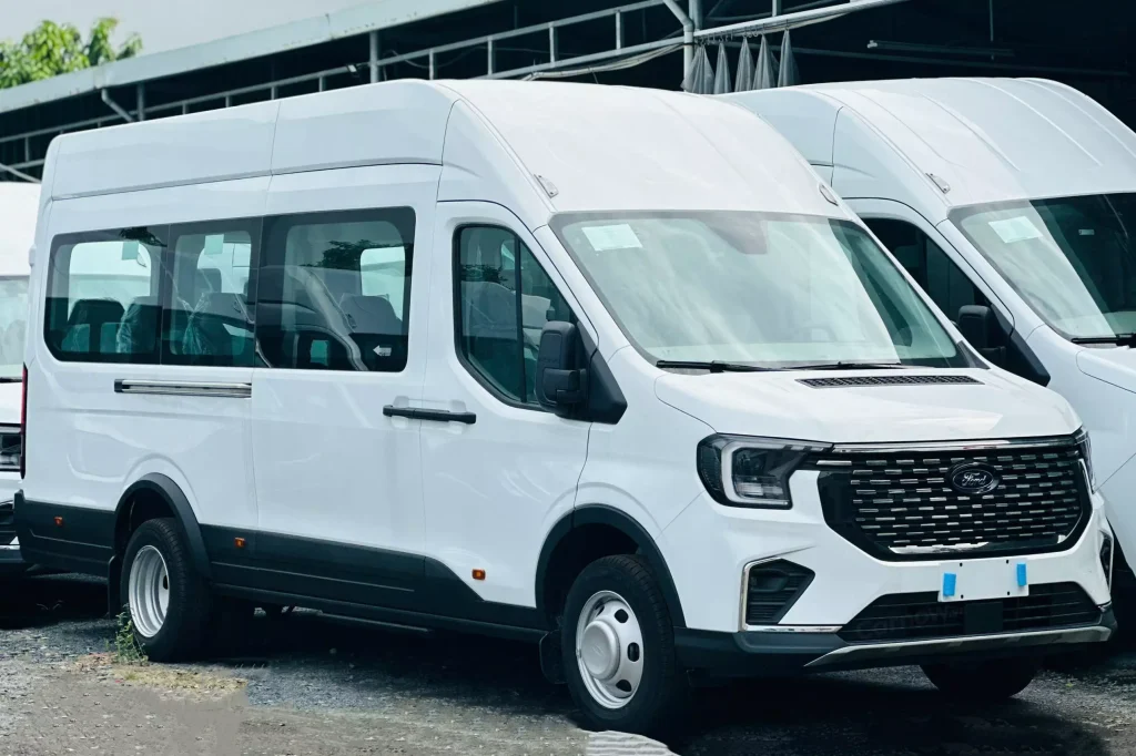 Thuê Xe 18 Chỗ Uy Tín – Lựa Chọn Thông Minh Cho Mọi Hành Trình